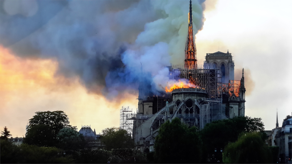 Incendio en Notre Dame