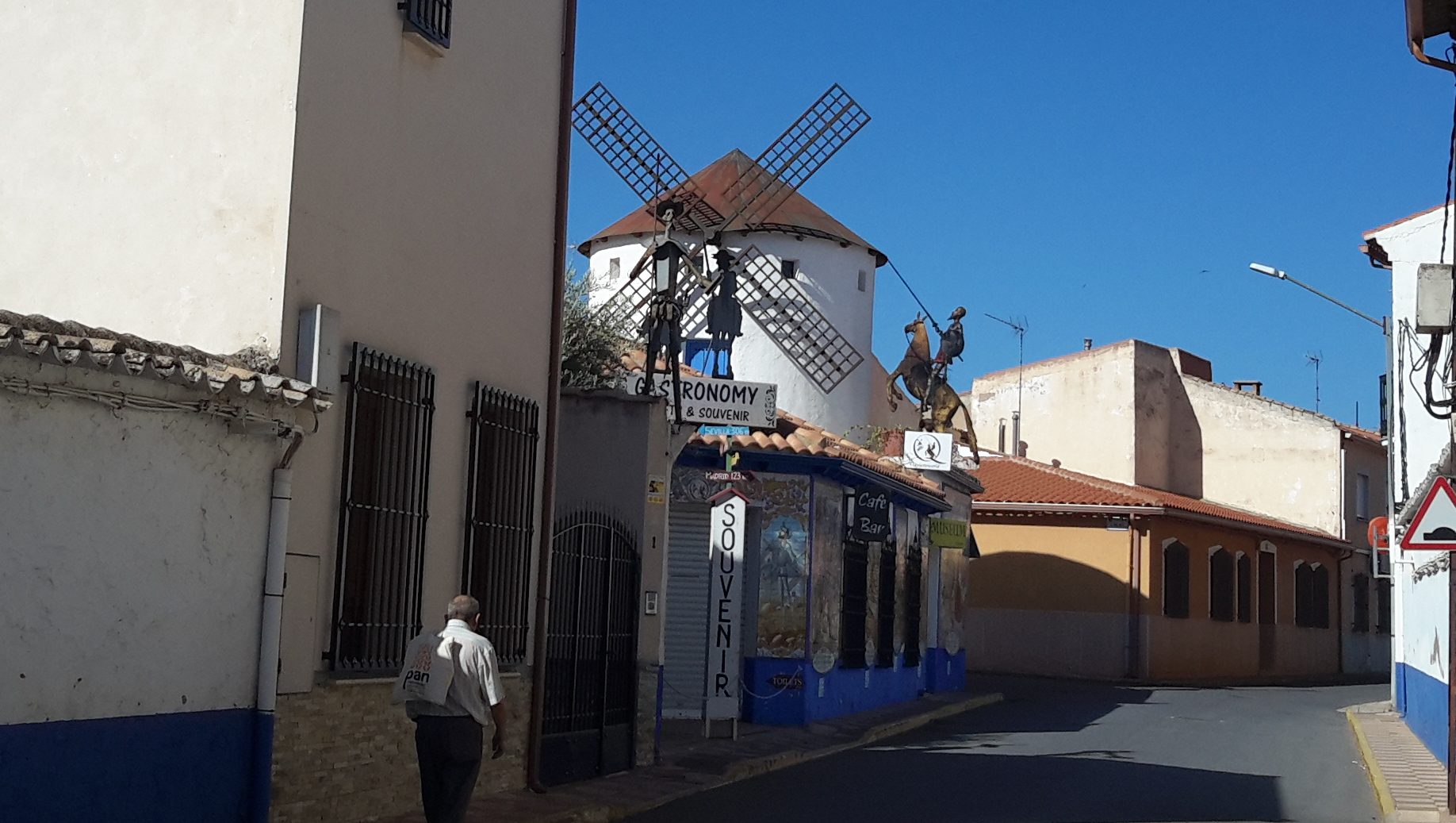 Detalles alusivos a Don Quijote