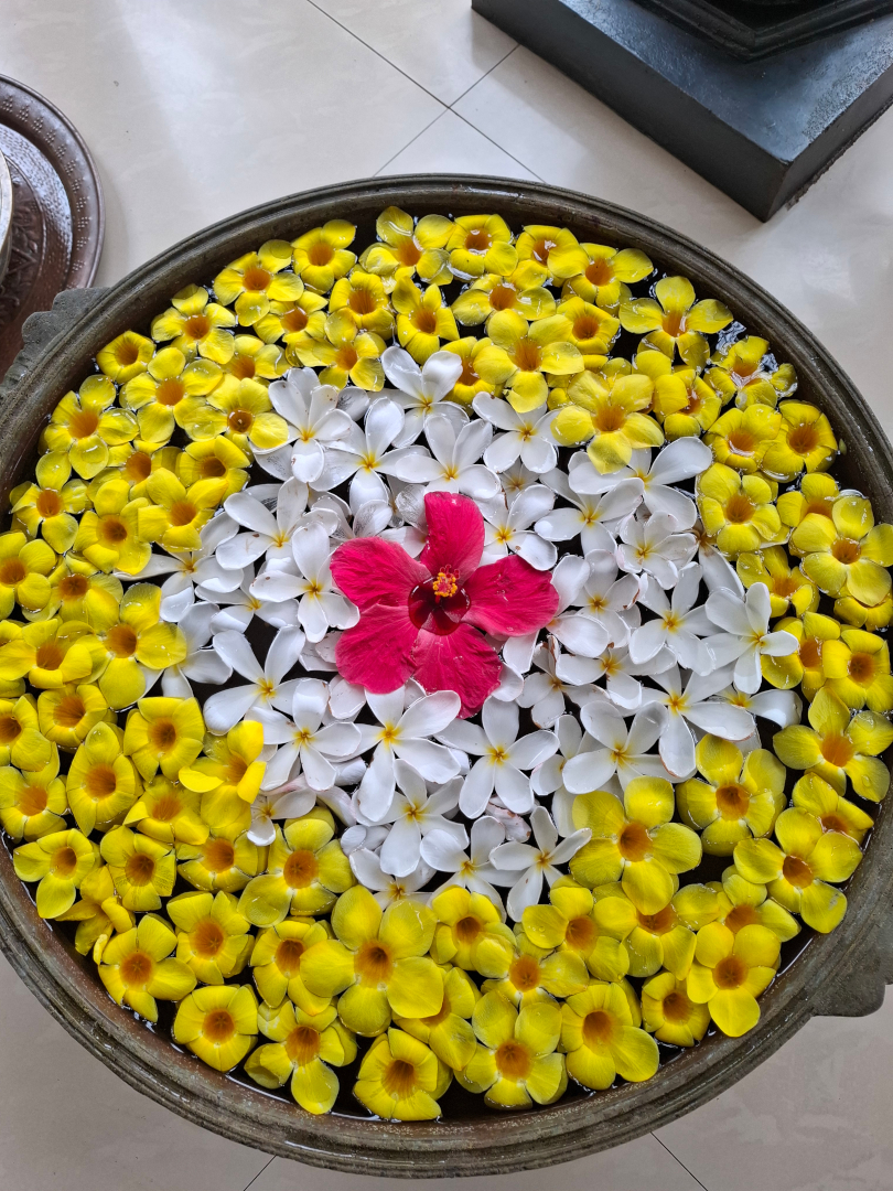 Mandala de flores amarillas