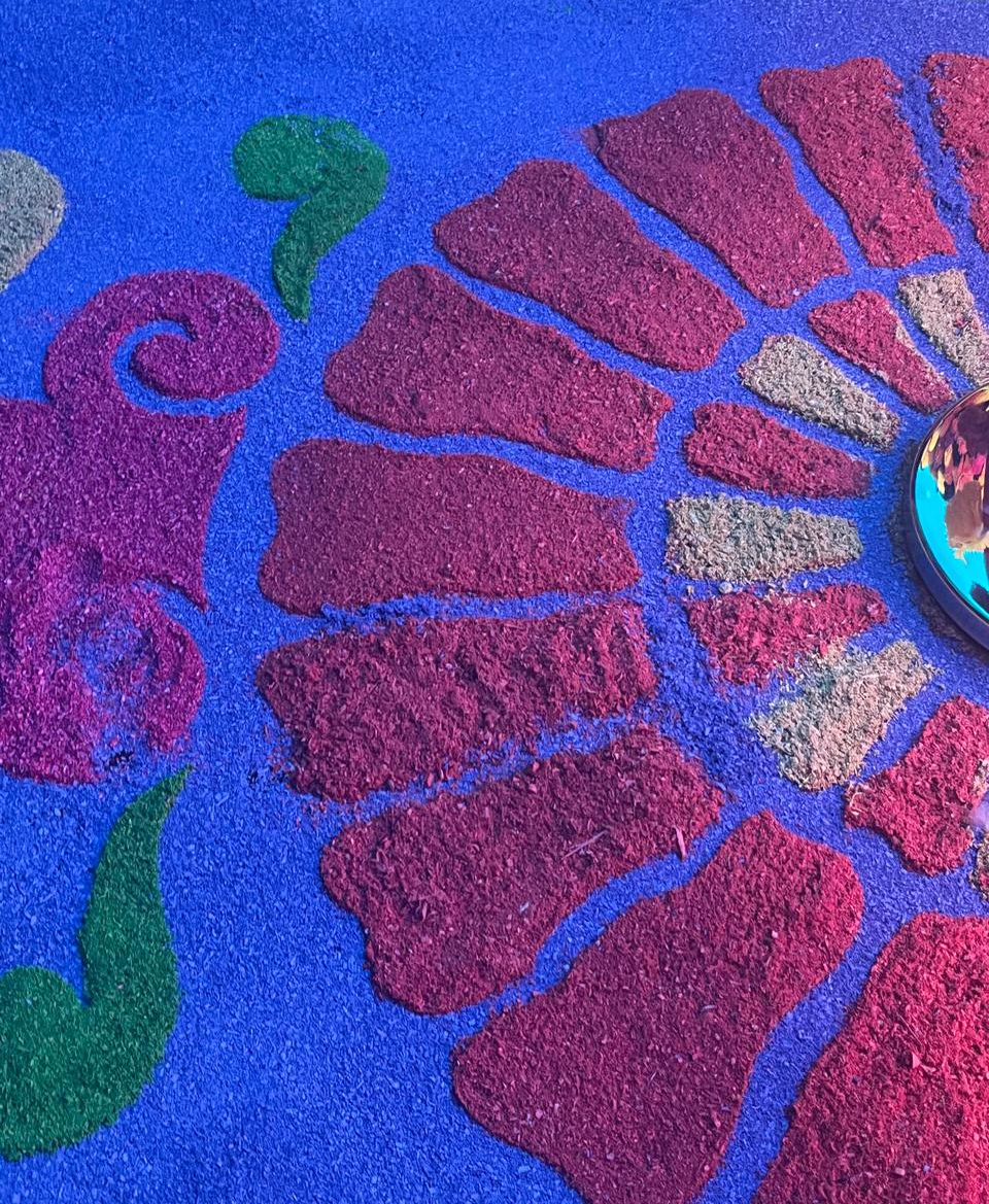 Tapete de aserrín de colores