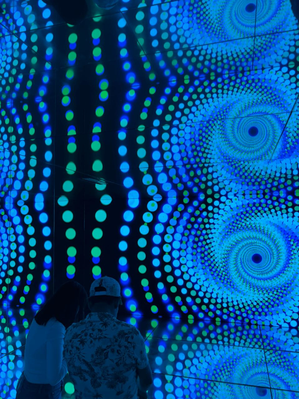 Luces de la experiencia inmersiva Viaje al Mictlán