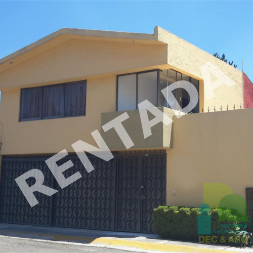 Fachada Casa en Renta Lomas Verdes