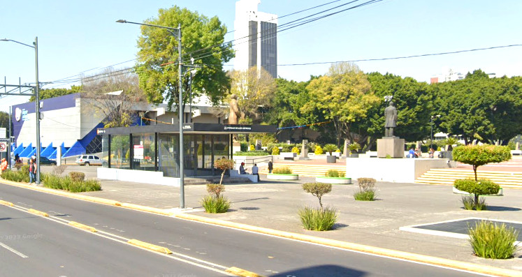 Estación del metro Venados