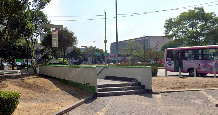 Estación del metro División del Norte